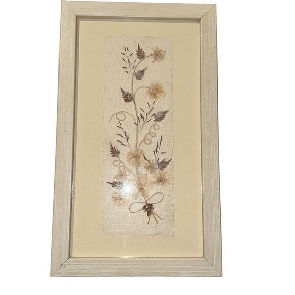Handmade Cream Grass & Leaf Bouquet Madagascar Frame Wall Art Deco 7 1/4"x 12" - Picture 1 of 8